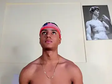 Stripchat Free Live Porn of MagnusKing_