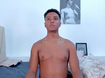 Stripchat Live Sex of MagnusKing_