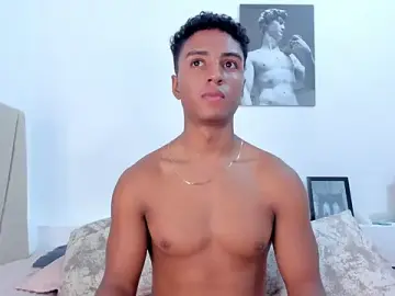 Stripchat Watch Live Sex Cams of MagnusKing_
