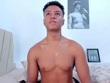 Stripchat Live Sex Cam of MagnusKing_