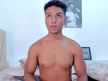 Stripchat Live Sex Cam of MagnusKing_