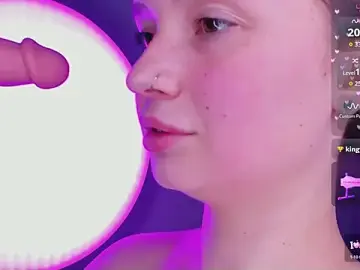 Stripchat Live Sex Cam of bitchpeace_