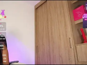 Stripchat Watch Live Sex Cams of paradise3cityy