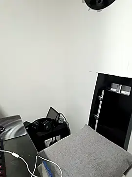 Stripchat Free Porn Cam of mosmar_20