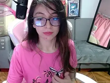 Stripchat Free Porn Cam of Maggie_Fox3