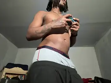 Stripchat Adult Webcam of MIGHTYDEMONXXX