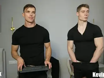 Stripchat Free Live Porn of Nik_Sharp