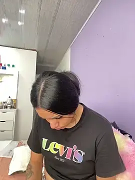 Stripchat Adult Video Chat of Marianahb-e