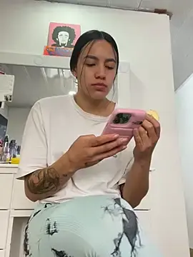 Stripchat Adult Webcams of Marianahb-e