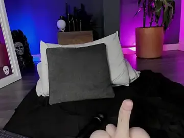 Stripchat Private Sex Chat of Raven_Witch_