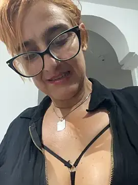 Stripchat Sex Cam of star_anastasia