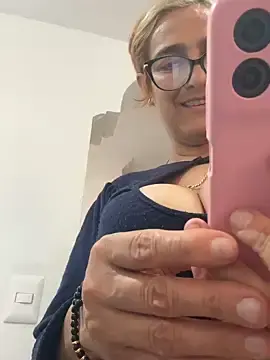 Stripchat Live Sex Cam of star_anastasia