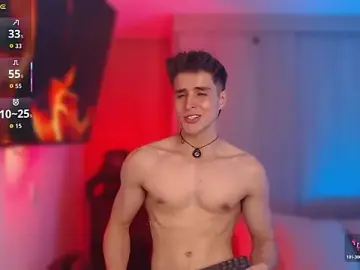 Stripchat Live Sex Cam of thomklein