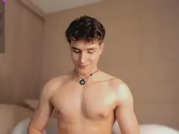 Stripchat Live Sex Cam of thomklein