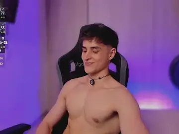 Stripchat Sex Cam of thomklein