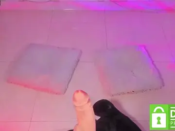 Stripchat Adult Webcam of GalaxGnn_