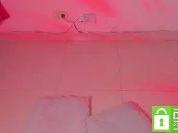 Stripchat Best live sex cam show of GalaxGnn_