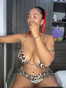 Stripchat Watch Live Sex Cams of Mia_sweet80