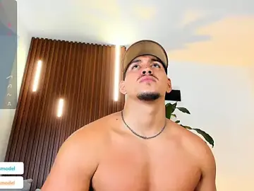 Stripchat Nude Webcam of lucasanto_