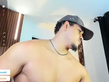 Stripchat Sex Cam of lucasanto_