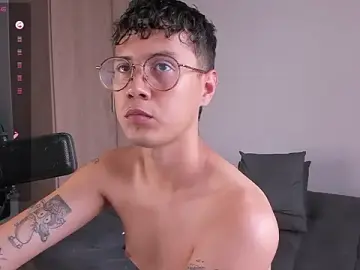 Stripchat Adult Video Chat of LeaneSeb