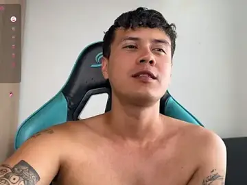 Stripchat Nude Webcam of LeaneSeb