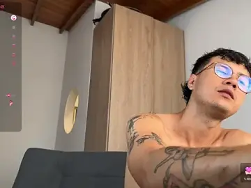 Stripchat Sex Chat of LeaneSeb