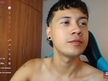 Stripchat Best live sex cam show of LeaneSeb