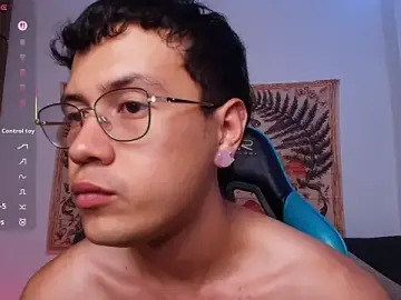 Stripchat Live Sex of LeaneSeb
