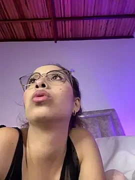Stripchat Best live sex cam show of little-Emma
