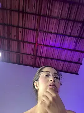 Stripchat Adult Webcam of little-Emma