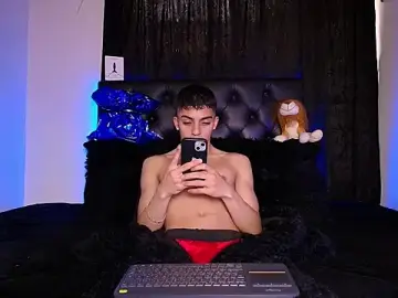 Stripchat Best live sex cam show of James1lee_