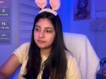 Stripchat Free Live Porn of cloe_small