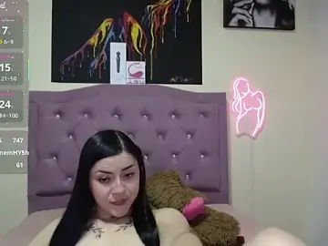 Stripchat Adult Webcam of Emmie_Hot