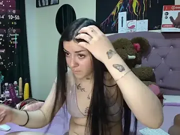 Stripchat Adult Webcams of Emmie_Hot