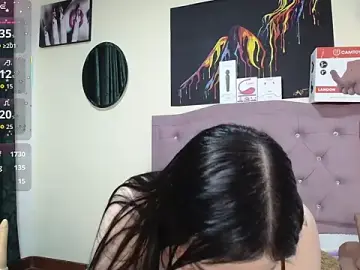 Stripchat Best live sex cam show of Emmie_Hot