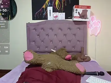 Stripchat Best live sex cam show of Emmie_Hot
