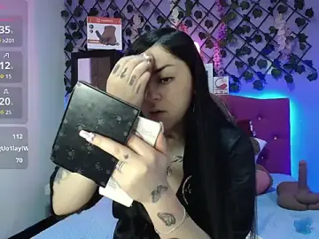 Stripchat Live Porn of Emmie_Hot