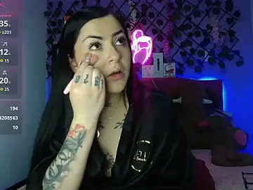Stripchat Free Live Porn of Emmie_Hot
