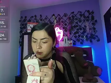Stripchat Watch Live Sex Cams of Emmie_Hot