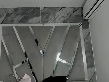 Stripchat Free Porn Cam of Mia_Petiteht