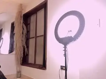 Stripchat Adult Webcam of Niicky1_