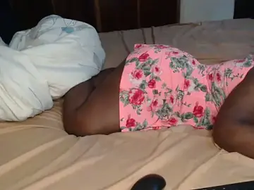 Stripchat Live Sex of booty_lolah_