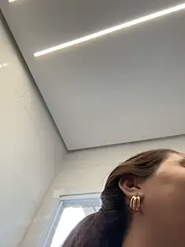 Stripchat Adult Video Chat of lariic