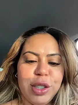 Stripchat Free Live Porn of lariic