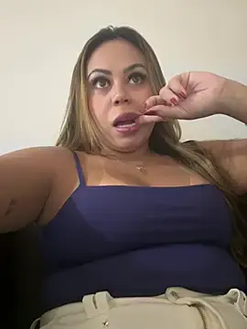 Stripchat Sex Cam of lariic