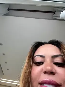 Stripchat Live Sex of lariic