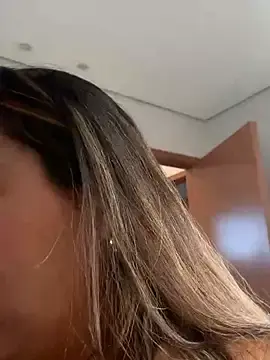Stripchat Adult Webcam of lariic
