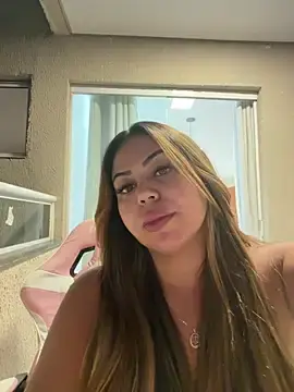 Stripchat Free Porn Cam of lariic