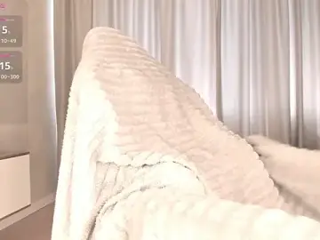 Stripchat Sex Cam of mia_lui